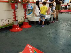 -正佳冰河湾真冰滑冰场