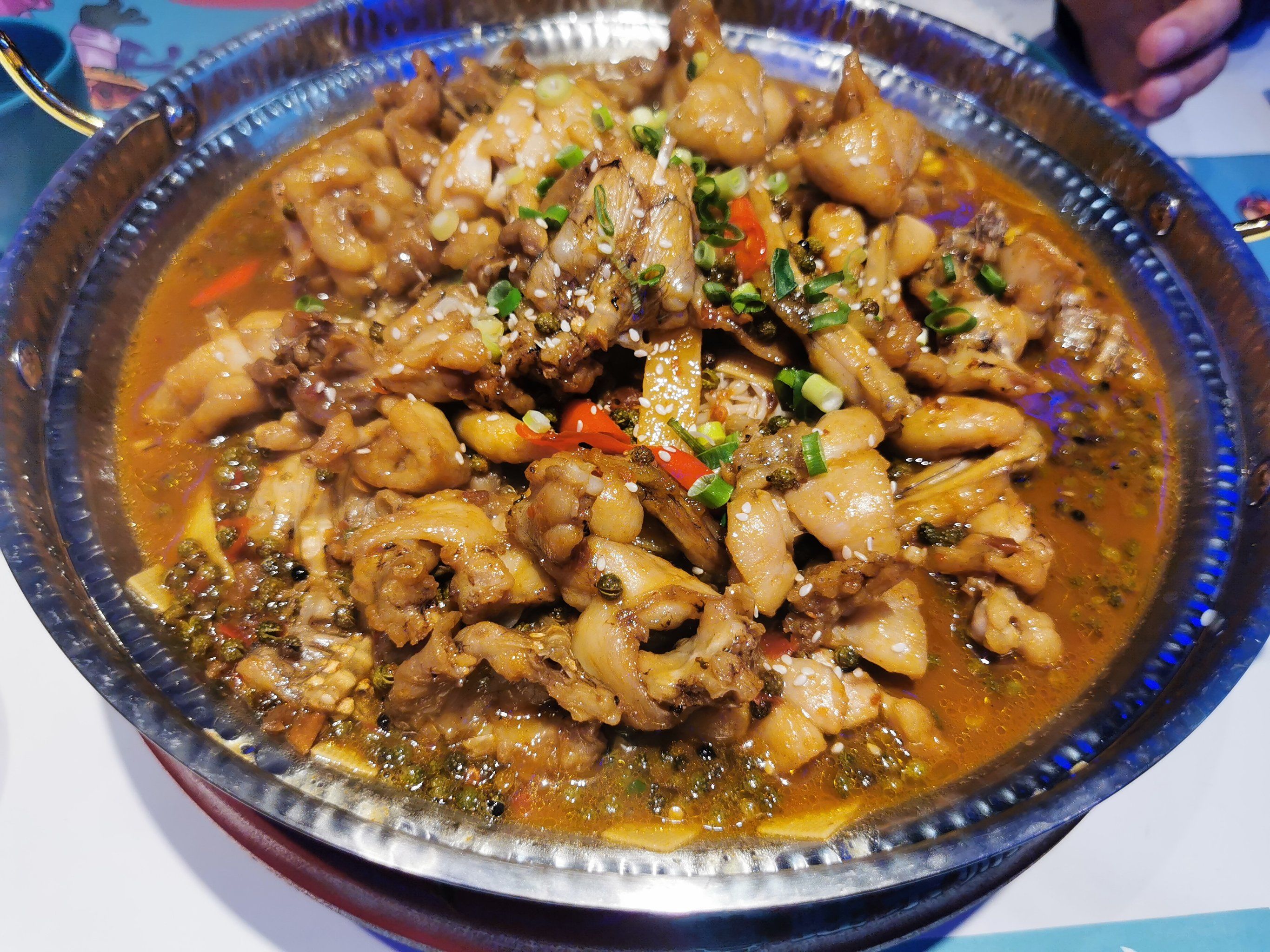 0元玩转这座城 牛蛙煲