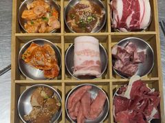 -马路牙子烧烤音乐酒馆(望京店)