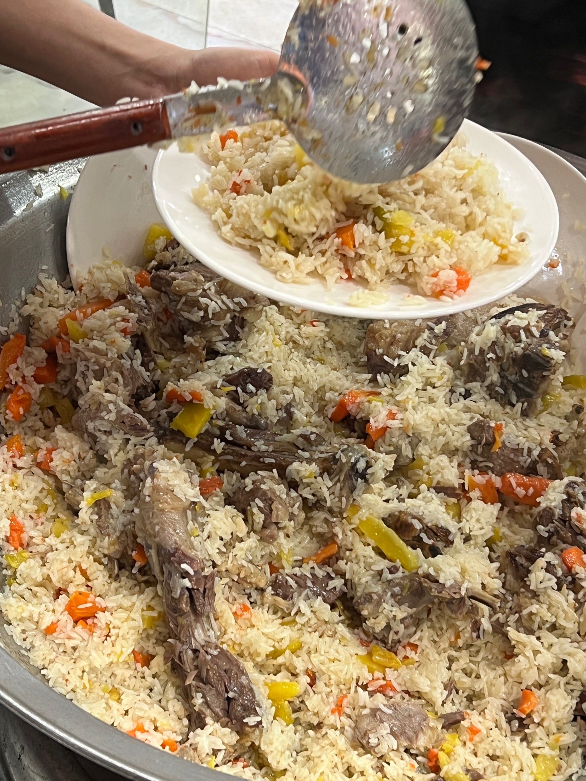 在广州跟风最成功的一次.新疆手抓饭