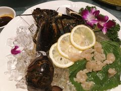 -老码头黑皮肘子锅包肉(赣水路店)