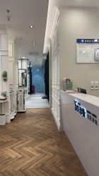 -丁和李朴美发沙龙