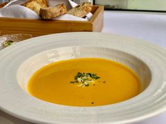 蟹肉南瓜汤-蝶舍·MAISON PAPILLON