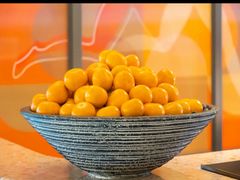 -桔子酒店(上海西藏北路地铁站店)