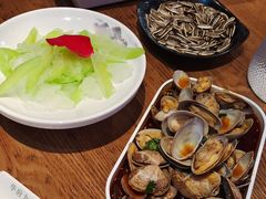 -华府九号海鲜烧烤大排档(龙域店)