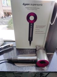 -FRIDAY星期五专业美发沙龙