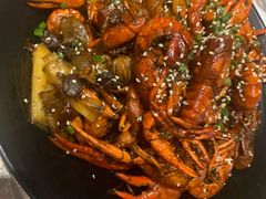 -巴厘龙虾·榜首油焖大虾(音乐学院·沿江酒馆店)