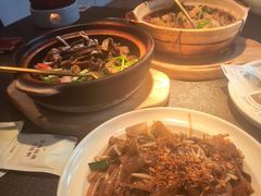 -蝴蝶里·粤菜·点心(滨江龙湖店)