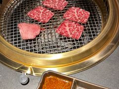 -铭牛烧肉·和牛海鲜自助(高新月牙湖店)
