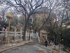 -灵岩山风景区