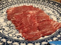 手切鲜羊后腿-北京老门框爆肚四季涮肉(淮海东路外滩店)