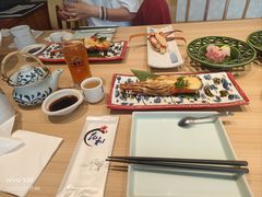 -花和海鲜自助(梅江店)