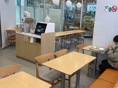 -老乡鸡(六安新加坡御苑店)