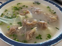 三鲜牛肉馄饨-老新隆牛肉锅贴(新街口店)