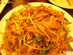 干炒牛河-旺角欢乐融合餐厅(花园店)