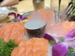 -青瓦餐厅·生鱼片·韩园烤肉(西塔店)