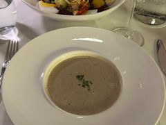 -MONICH牛排融合餐厅(和义大道购物中心店)