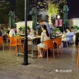 夜景区域的牛杂火锅