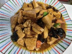 -天天向上素食餐厅(五台山店)