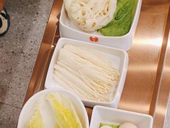 -七欣天香辣蟹火锅(闵行浦江欢乐颂店)