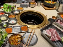 -蚂蚁洞·烤肉大营地(上海静安大悦城店)