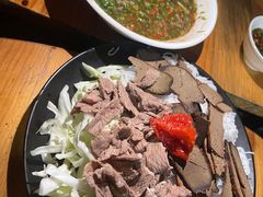 -乔岩保应烧烤店