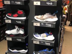 -NIKE上海青浦优选体验店