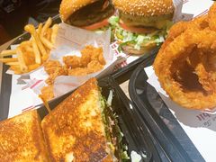 -The Habit Burger Grill 哈比特汉堡(复兴soho店)