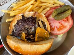 酿牛肉汉堡-The BREW·酿餐厅(浦东嘉里大酒店)