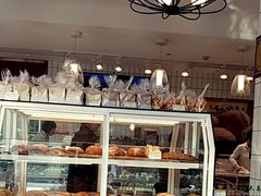 面包甜点陈列柜-老大昌(淮海中路店)
