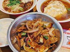 -牛吃草牛肉面(甬港南路店)