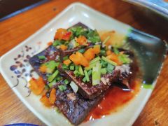 -爆炸头阿姨小四川正宗川味小吃(无任何分店)