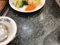 -老渔翁炖鱼坊(黄海西路东山店)