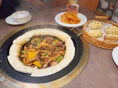 -锅飘飘·东北铁锅炖(雨花客厅店)