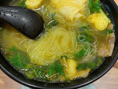 -小杨生煎(金山百联购物中心3楼店)