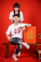 -现代经典婚纱摄影