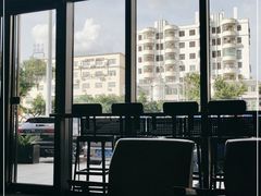 靠窗位-星巴克(深圳龙华人民北店)