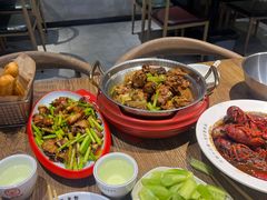 -叶派龙虾•招牌香辣蟹·海鲜(中海国际店)