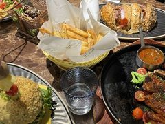 -Let'sBURGERplus·非常创意汉堡(三里屯店)