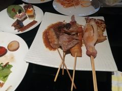 -唐拉雅秀酒店-西锦汇空中BBQ·思创餐厅