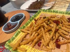 -肥肥虾庄·金牌油焖大虾(杨园滨江时代walk店)