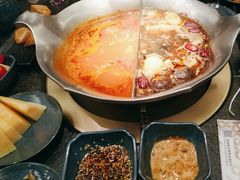 -湊湊火锅·茶憩(打浦桥日月光店)