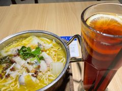 -俏凤凰(美林M·LIVE天地东座店)