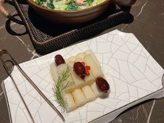 -海派悦庭·海胆烧麦·新融合菜(凯德广场店)