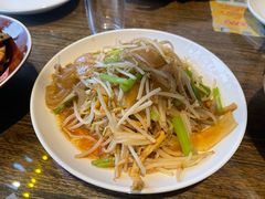 -泉畔人家·老济南经典鲁菜(大明湖店)