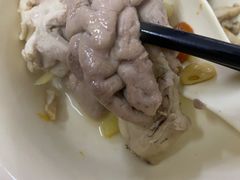 -周良天山牛杂城(天山路总店)