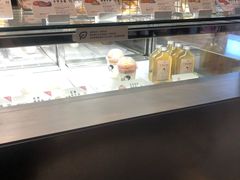 面包甜点陈列柜-喜茶(广州天汇igc店)