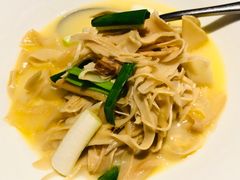 农家笋衣-荣轩(新荣记环球金融中心店)