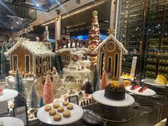 -广州万富希尔顿酒店·感趣自助餐厅·金秋蟹宴生蚝海鲜刺身