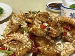 -三亚火车头万人海鲜广场